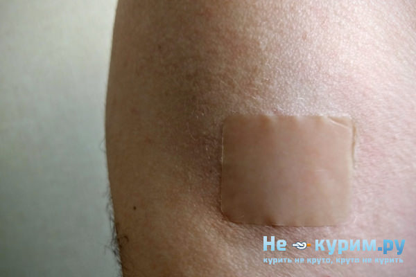 Пластырь Никоретте наклеенный на кожу Пластырь Никоретте наклеенный на кожу