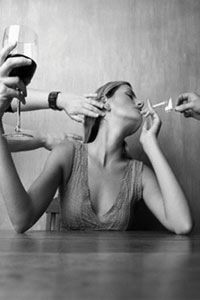 Бросив курить, женщины молодеют на 13 лет – ученые